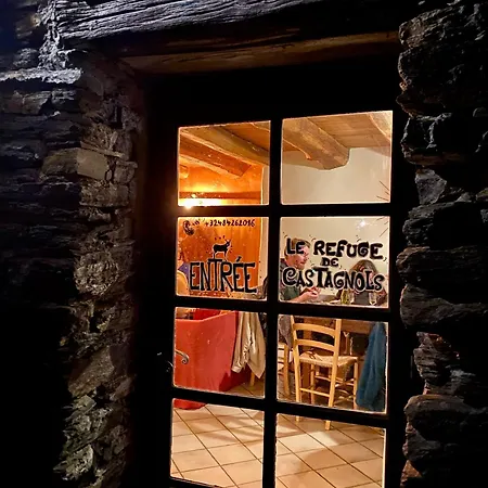 Le Refuge De Castagnols بيت ضيافة *